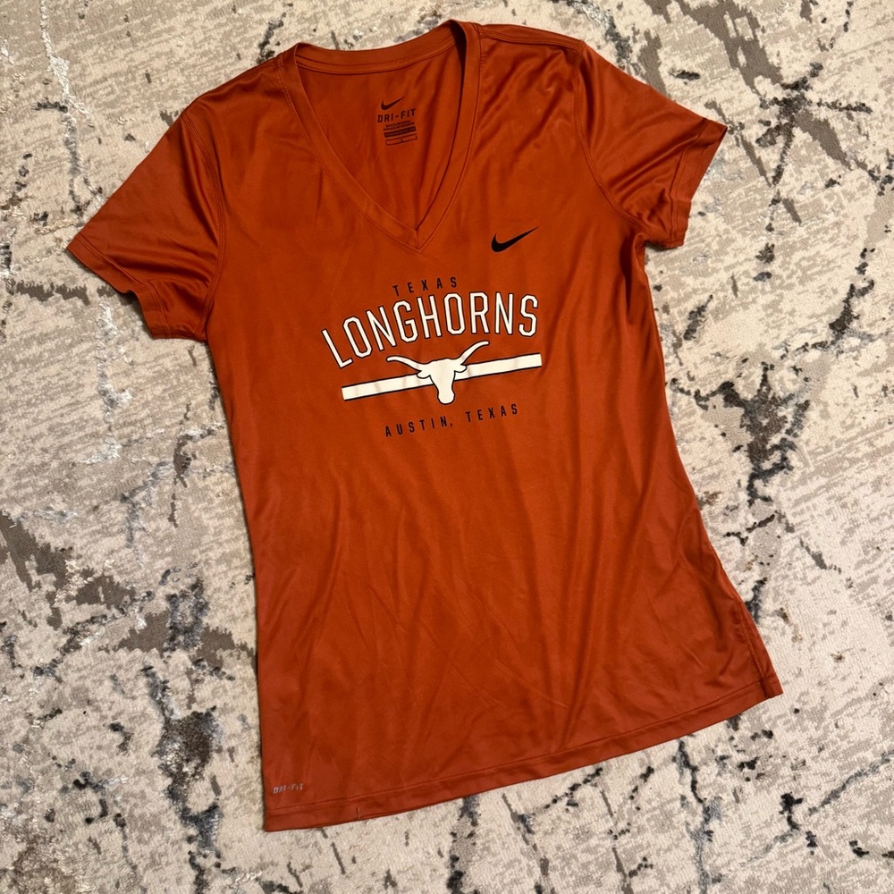 Women’s Nike Texas Longhorns V-Neck Tee- Large